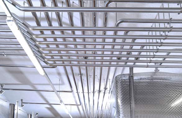 Alkoholtank in der Getränkeindustrie Beispiel aus dem Anlagen und Rohrleitungsbau: Alkoholtank in der Getränkeindustrie